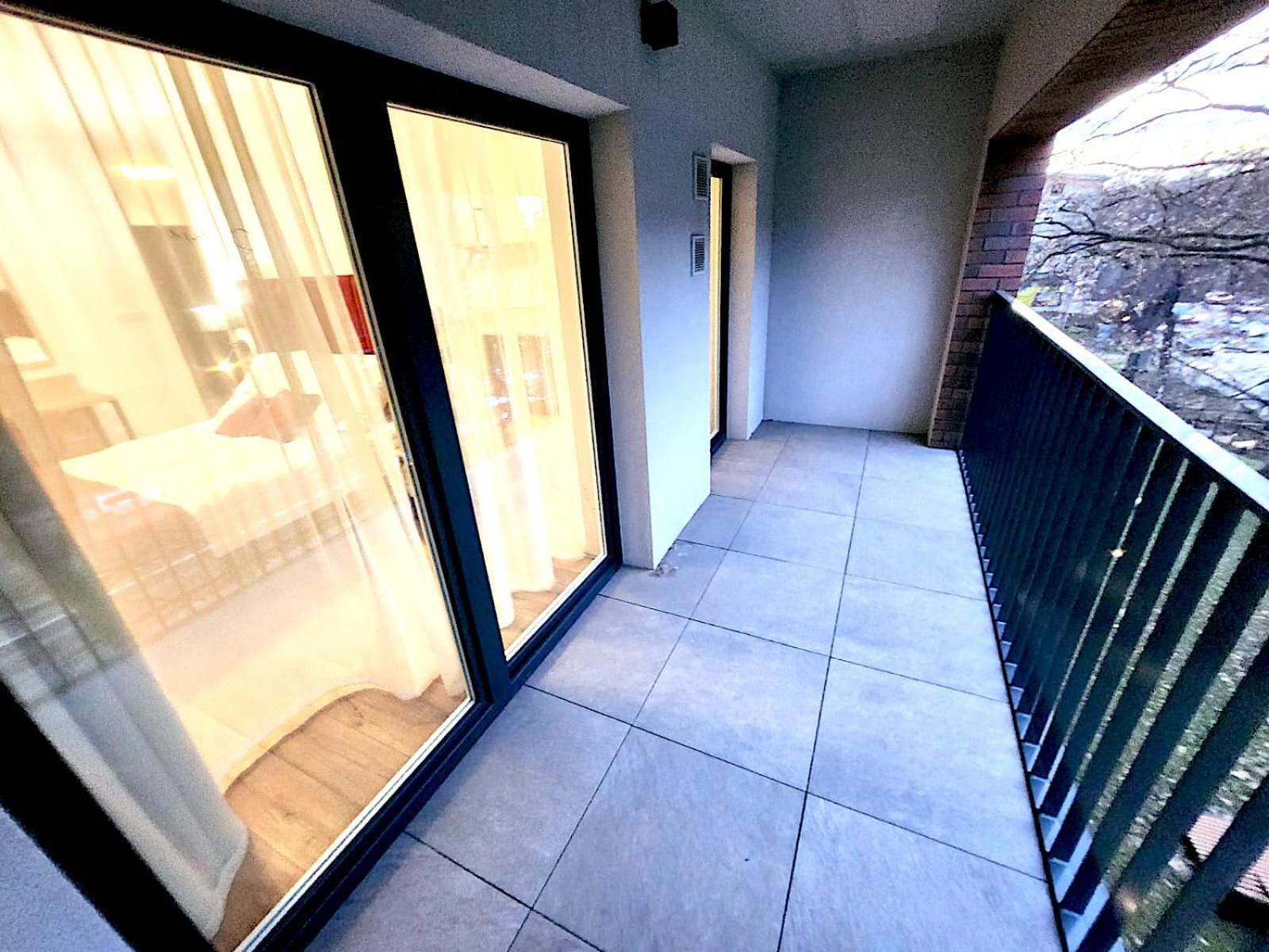 Premium Atal Square-free Parking Space In The Garage Apartment Wroclaw