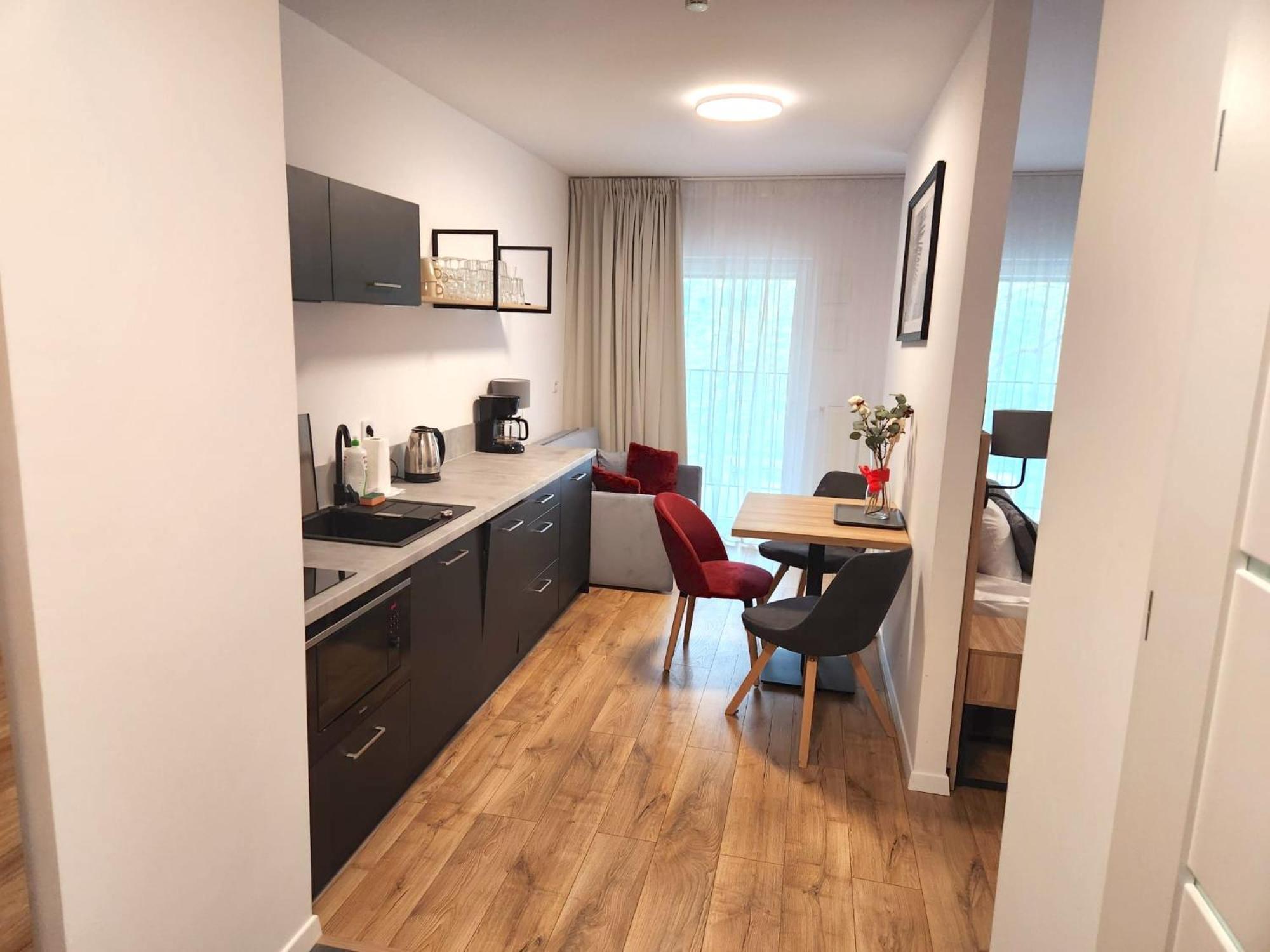 Premium Atal Square-free Parking Space In The Garage Apartment *